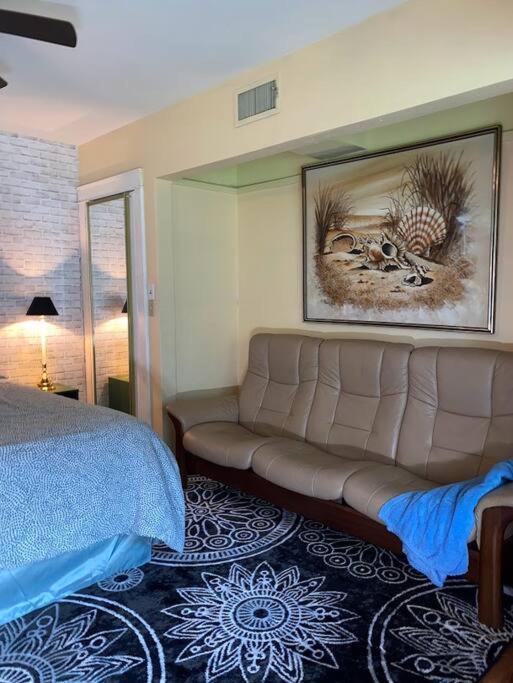 Cozy Home, King Bed, 3 Bedrooms,Close To Downtown Beaches Towncenter Джэксонвиль Экстерьер фото