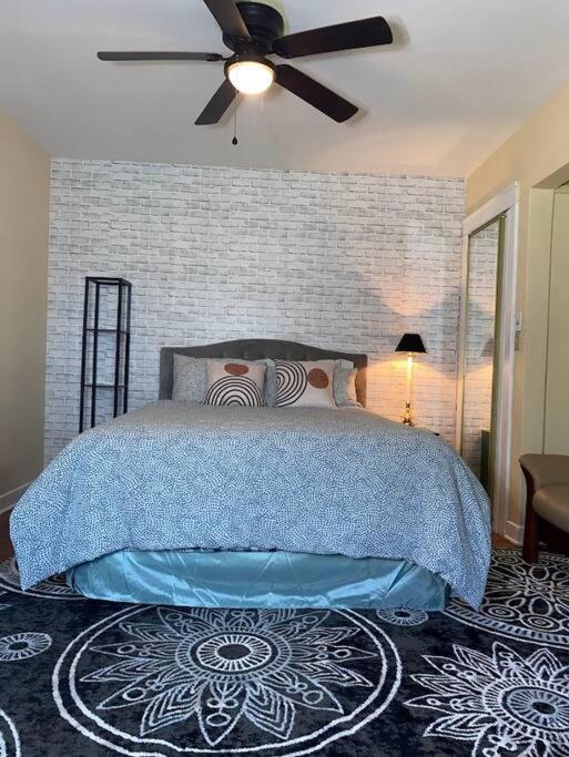 Cozy Home, King Bed, 3 Bedrooms,Close To Downtown Beaches Towncenter Джэксонвиль Экстерьер фото