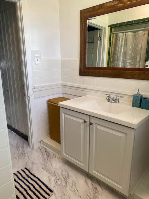 Cozy Home, King Bed, 3 Bedrooms,Close To Downtown Beaches Towncenter Джэксонвиль Экстерьер фото